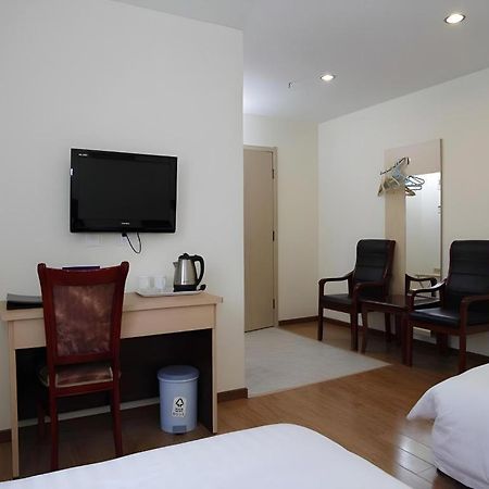 Beijing Yi Jia Hotel Exterior photo
